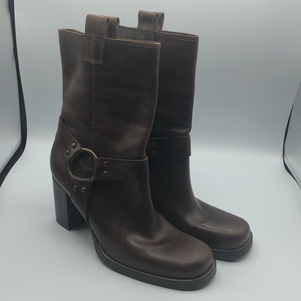 Mia brown leather heeled boots size 9